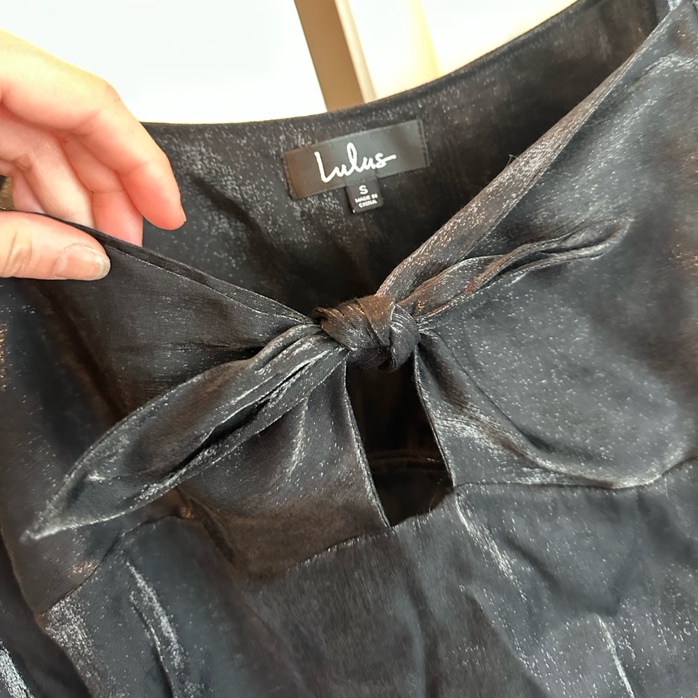 Lulu’s Blouse - Picture 4 of 8
